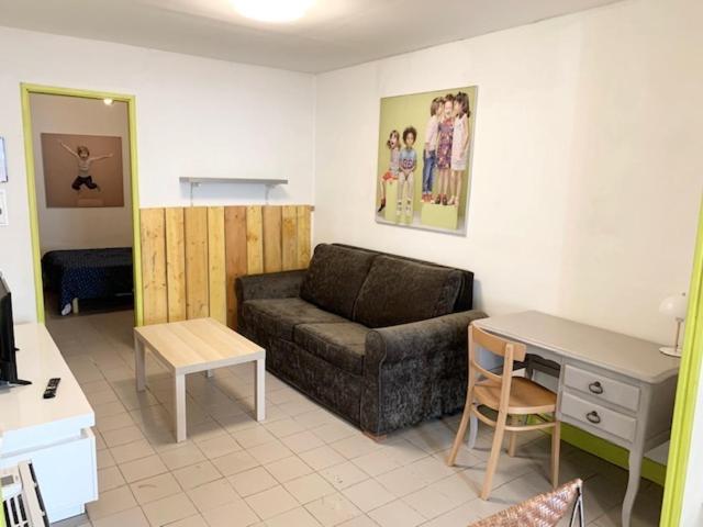 Le Depot Studio Du Petit Port Champvert Exterior foto